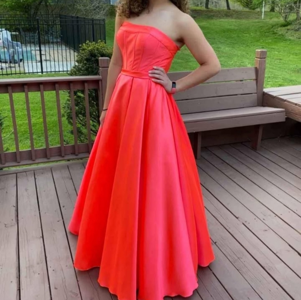 Prom dress